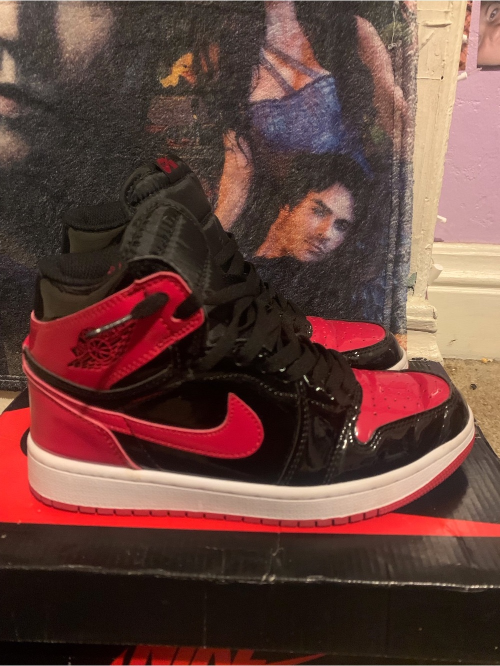 Nike Air Jordan 1 Retro High OG High Top Black & Red UK 4.5